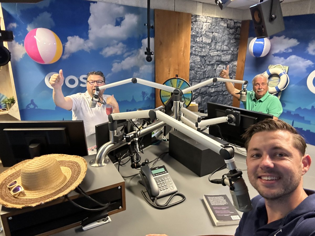 hengelmannick's tweet image. Gisteren mocht ik aanschuiven bij de show van Bas en Bert, maar dan met Jan in plaats van Bas. Op RTVOost. Altijd gezellig! Als je de aflevering wilt teruggeluisteren, bekijk dan de link hieronder. Heren, bedankt

rtvoost.nl/radio/afleveri…

#radio #programma #schaakmat