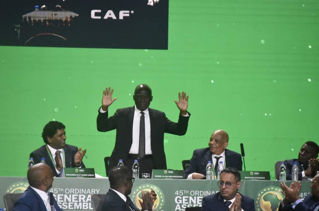 Pierre Alain MOUNGUENGUI RÉÉLU POUR 4 ANS AU COMITÉ EXÉCUTIF DE LA CAF.

#Foorball
#FEGAFOOT #GABON #CAF