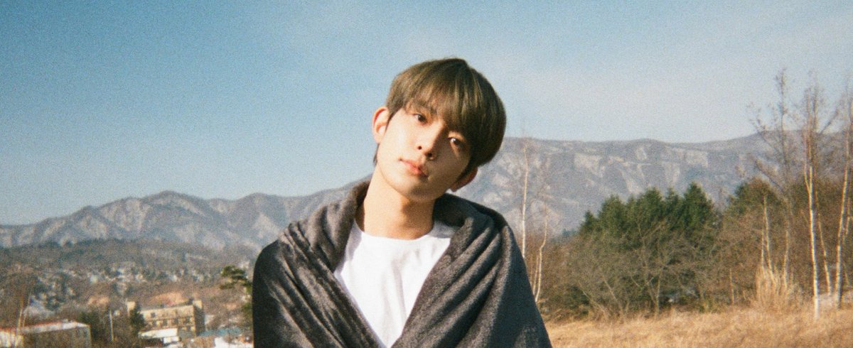 lheesoftie's tweet photo. heeseung on film 🎞️🖤 https://t.co/tObKFsixXX