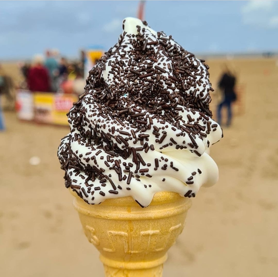 LincolnshireLyf's tweet photo. Enjoy #NationalIceCreamDay Everyone 😋 https://t.co/XwCbfL740p