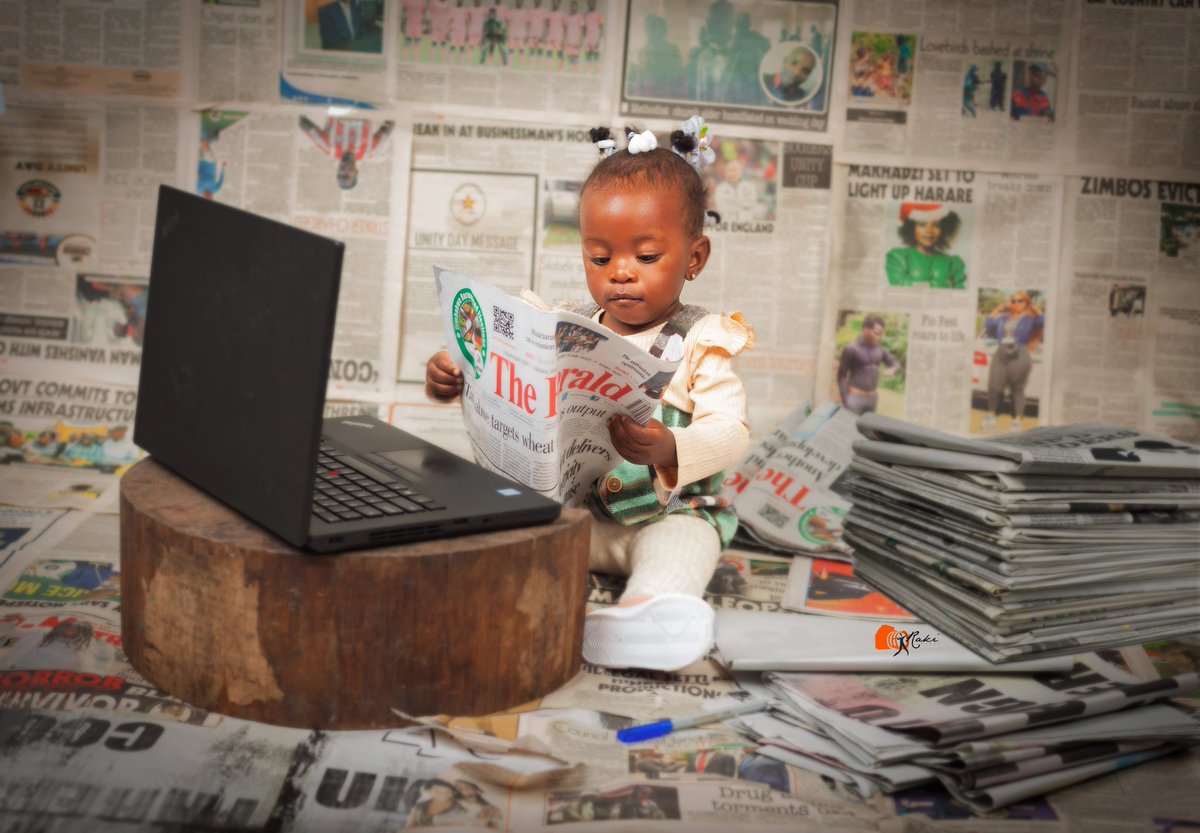 zikomenard's tweet photo. Daughters of #mediapractitioners read 🤓 // my early riser Tahlia, Atidaishe turns 1 today 🙂 https://t.co/HHRQ4DN3gO
