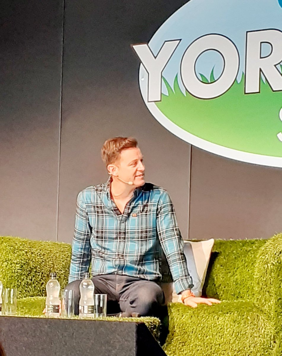 @christinetalbot @greatyorkshow @AdamHenson @mattbakerfans @peterwrightvet @DeeMarshallSays We had a great time at the show. Loved your interviews.