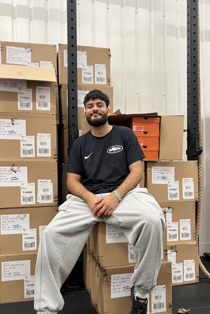 Ellis Gilbert tweet media