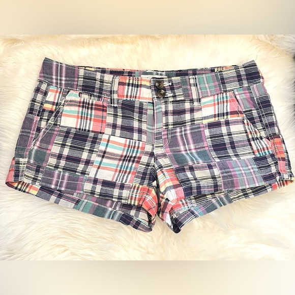 trendy_nyc's tweet photo. So good I had to share! Check out all the items I'm loving on @Poshmarkapp #poshmark #fashion #style #shopmycloset #tna #americaneagleoutfitters: https://t.co/77Gl257jqE https://t.co/bW780959uq