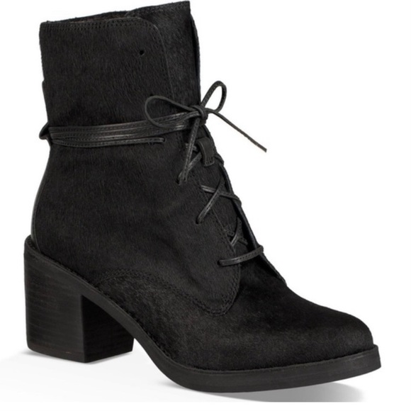 Denise1Jordan's tweet photo. So good I had to share! Check out all the items I'm loving on @Poshmarkapp from @thirdstreetmini #poshmark #fashion #style #shopmycloset #dolcegabbana #ugg: https://t.co/5dWlzCZCSh https://t.co/l6iKZshuE7