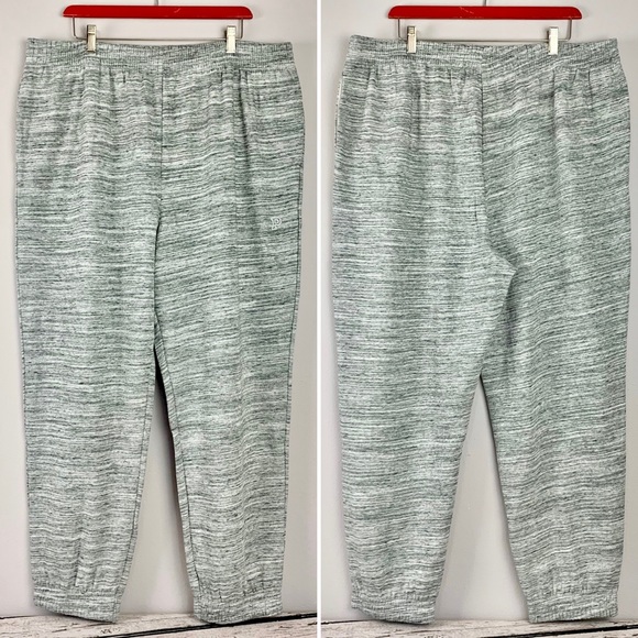 So good I had to share! Check out all the items I'm loving on <a href="/Poshmarkapp/">Poshmark</a> #poshmark #fashion #style #shopmycloset #susanamonaco #pinkvictoriassecret: posh.mk/YxQZ1GsAtBb