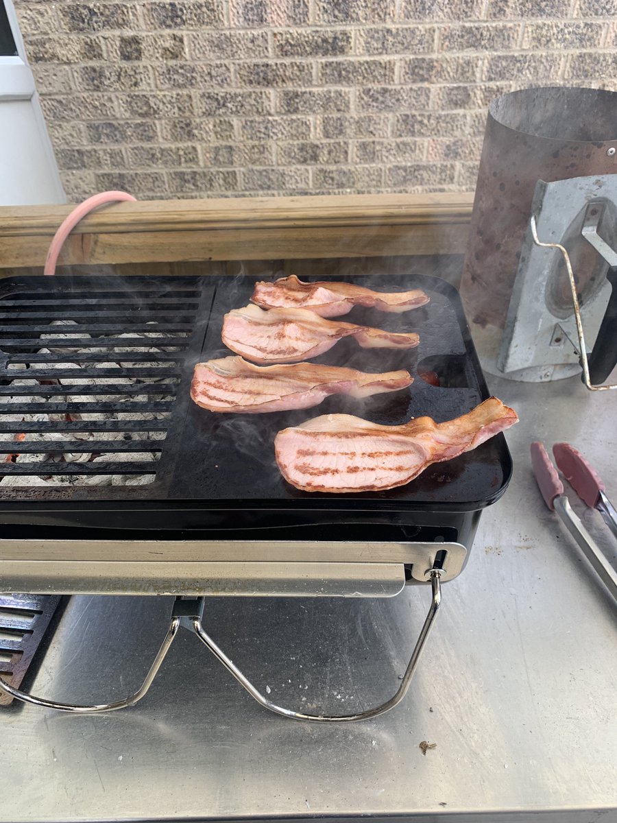 Bit of a collaboration day today Smoking a Thors hammer from <a href="/Scottishbutcher/">John Davidsons</a> with <a href="/TheSmokeyCarter/">The Smokey Carter™</a> Ancho coffee and a pork butt from <a href="/SherwoodFoods1/">Sherwood Foods</a> on the <a href="/Masterbuilt/">Masterbuilt</a> using the <a href="/MEATERmade/">MEATER</a> probes. Bonus breakfast for my girls on the go anywhere using the <a href="/SmokerigBBQ/">Smokerig BBQ</a> plancha