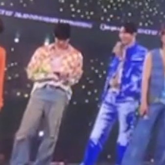 low quality but they're johndo 

#JOHNNY #DOYOUNG #JOHNDO #쟌도 #영영즈