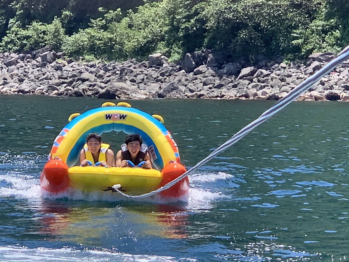 caprice_oshima's tweet photo. 一緒に綺麗な海で楽しい思い出作りませんか？☺️

 #海  #夏  #バナナボート #伊豆大島  #伊豆大島観光 https://t.co/EsotAet2gw