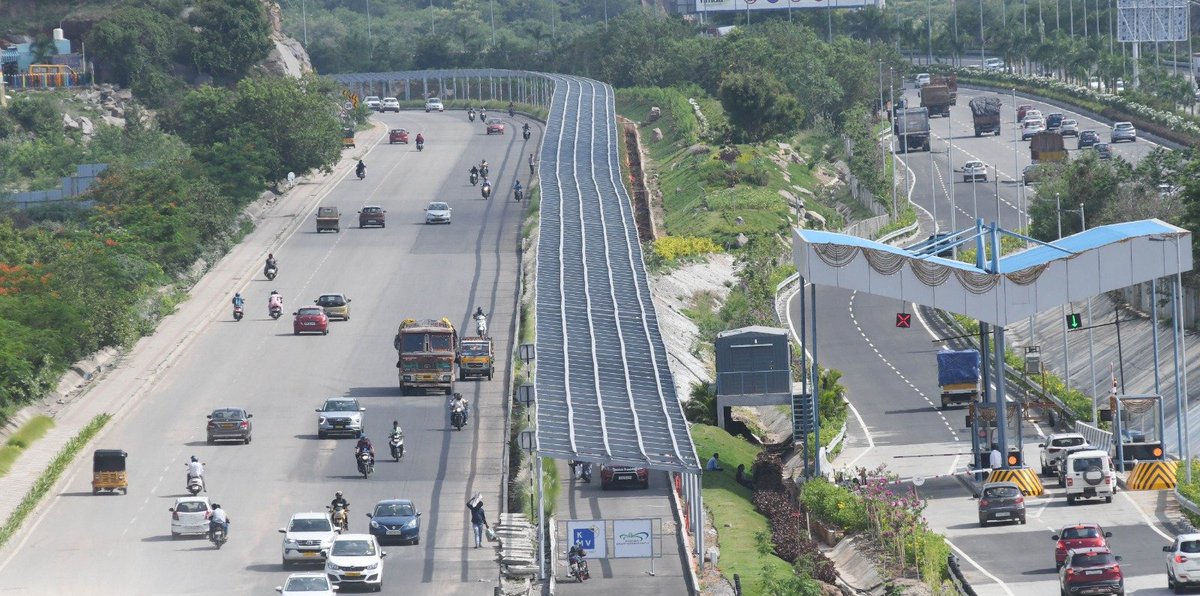 Vivek25_'s tweet photo. Innovation at its finest! Hyderabad presents an incredible idea:  #India's 1st Cycle Track (23 km) With Solar Rooftop along the outer ring road. Combining clean energy and sustainable transportation. https://t.co/0Q9wbDqPVV
