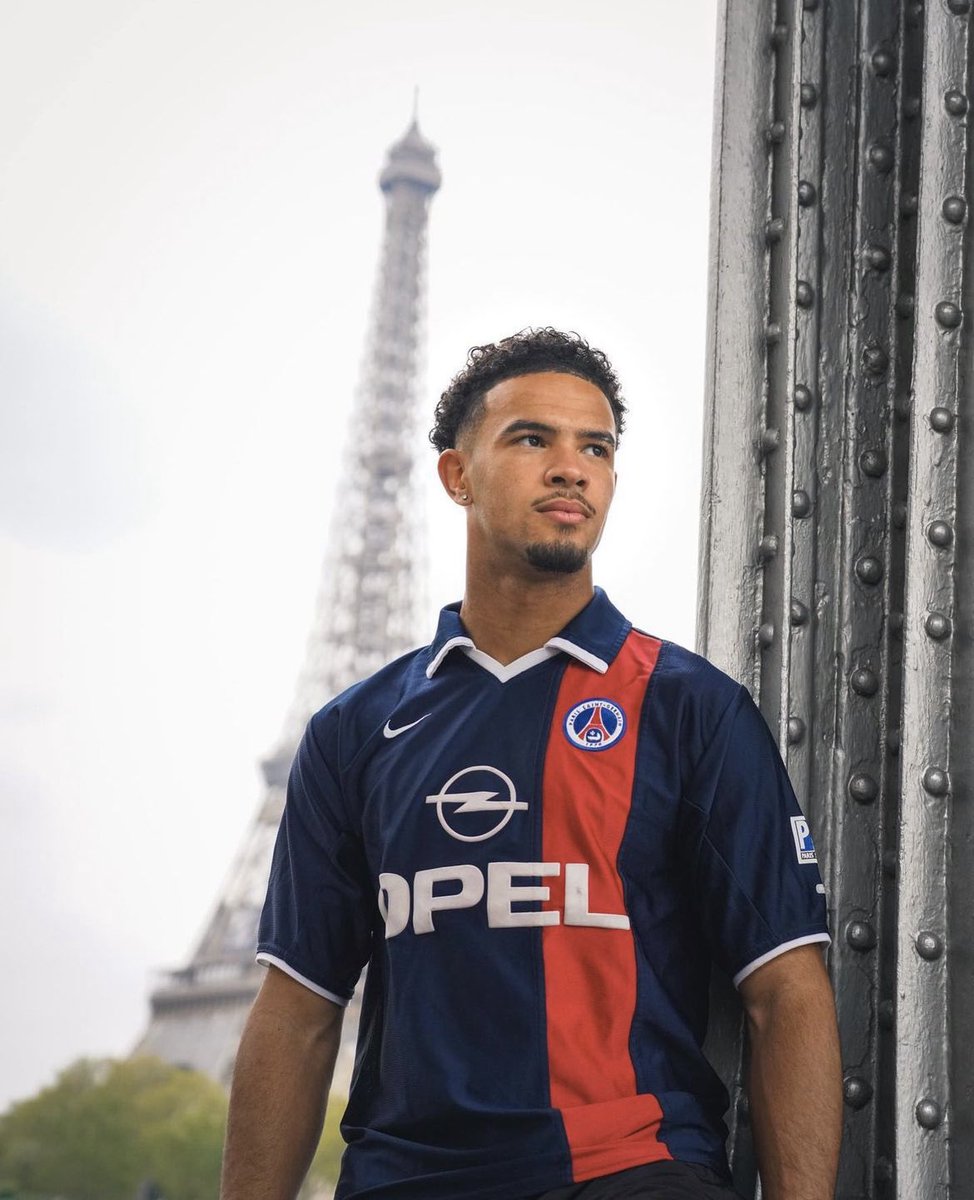 Artzyyyyyyy's tweet photo. Me parlez plus de Neymar, Mbappé… ici on part à la guerre avec ces 3 là https://t.co/9WXBNttUlf