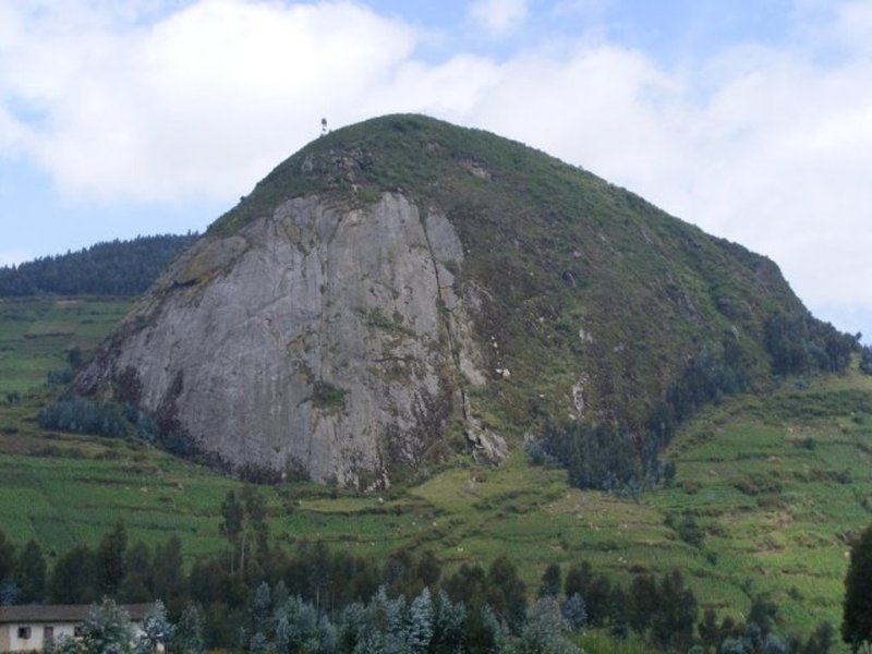 IBERE RYA BIGOGWE🇷🇼 (@ngabo_karegeya) on Twitter photo Here we go
Now We are climbing the most iconic Rock in Rwanda IBERE RYA BIGOGWE.
Last year in September IBTC has signed MOU wit <a href="/RubavuDistrict/">Rubavu District</a> which give us all rights and responsibilities to develop tourism at this Amazing Rock. #Travel #VisitRwanda #Rockclimbing Here we go
Now We are climbing the most iconic Rock in Rwanda IBERE RYA BIGOGWE.
Last year in September IBTC has signed MOU wit <a href="/RubavuDistrict/">Rubavu District</a> which give us all rights and responsibilities to develop tourism at this Amazing Rock. #Travel #VisitRwanda #Rockclimbing