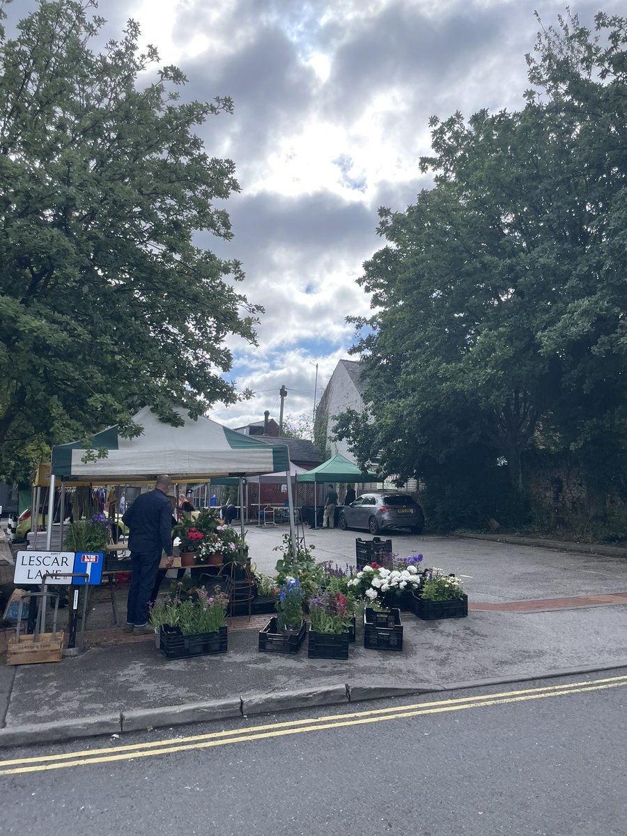 Noisy neighbours having a party. Good food though. <a href="/Sharrowvaleroad/">Sharrow Vale Road</a>