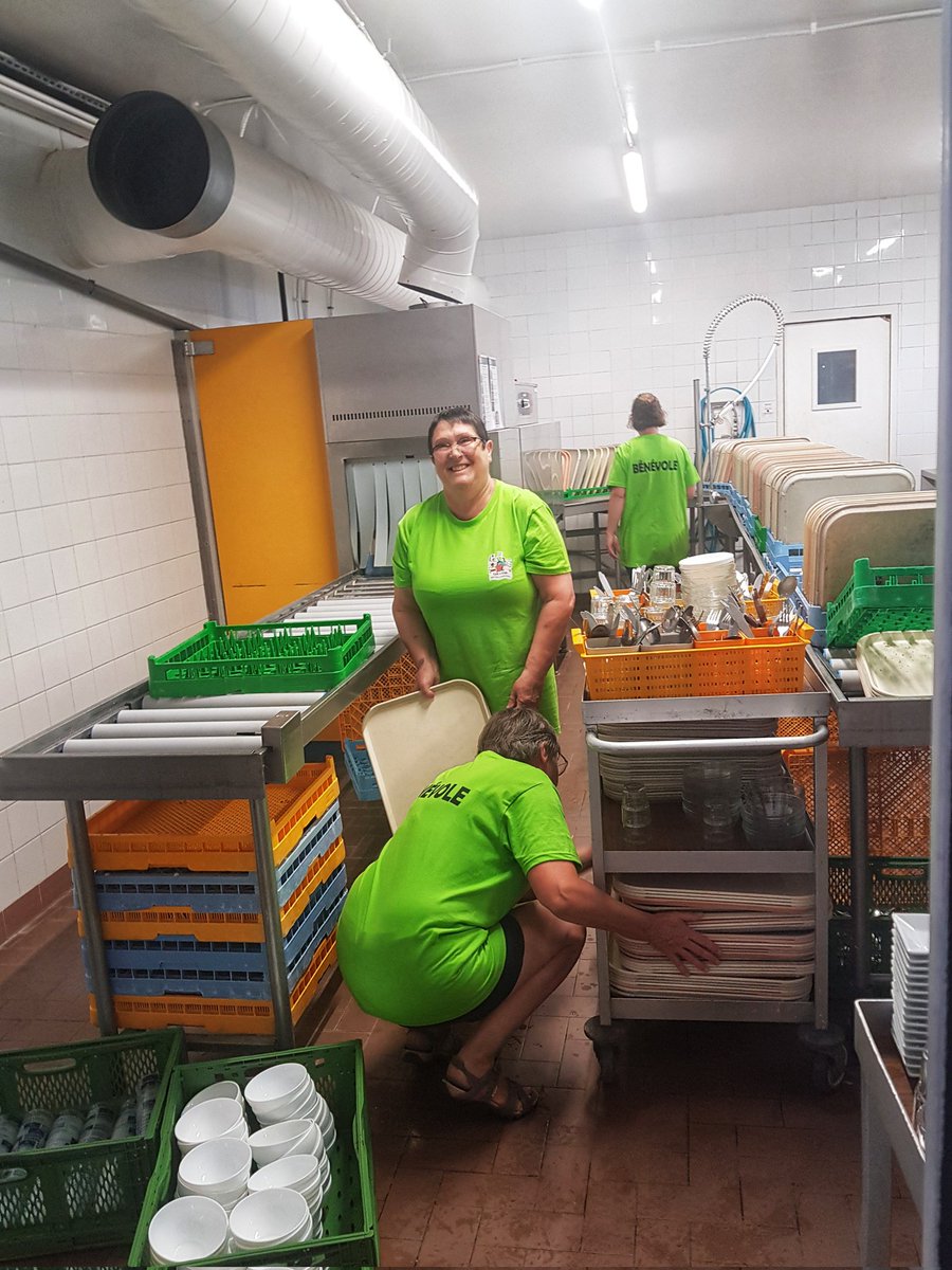 joc92nc's tweet photo. Merci aux petites mains, aux bénévoles pour leur  précieuse aide durant les 3 jours du rassemblement de la @JOC2France !
#diocèse92 #MissionOuvriere https://t.co/A1bHWqrDQf