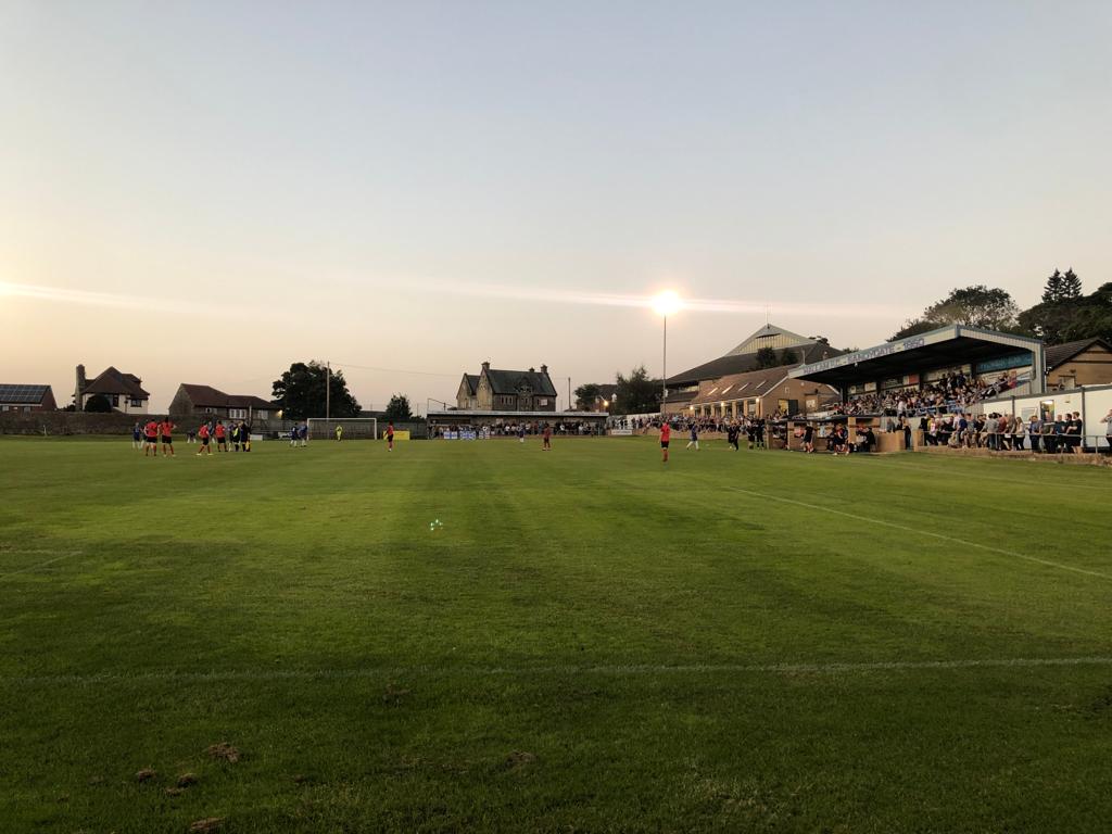 HallamFC1860's tweet photo. 𝐁𝐚𝐜𝐤 𝐚𝐭 𝐒𝐚𝐧𝐝𝐲𝐠𝐚𝐭𝐞 💙🏟️

This Tuesday, we return to action at home for our first of two pre-season fixtures as we welcome @granthamtownfc.

📆 Tuesday 18th July
🏟️ Sandygate
🕢 7:45 K.O.
🎟️ £6 Adults / £4 Concessions

We can't wait to see you again!

#HallamFC https://t.co/OW9nJ4Xi3o