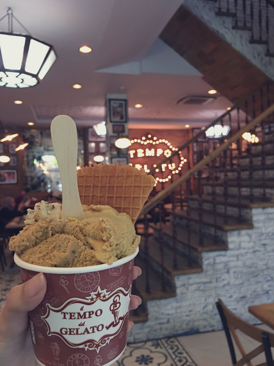 ecksveee's tweet image. Dingin banget, perlu pelukan kayaknyaa.. #pathdaily #lfl #fff #quotes #quotesdaily #icecream #yogyakarta