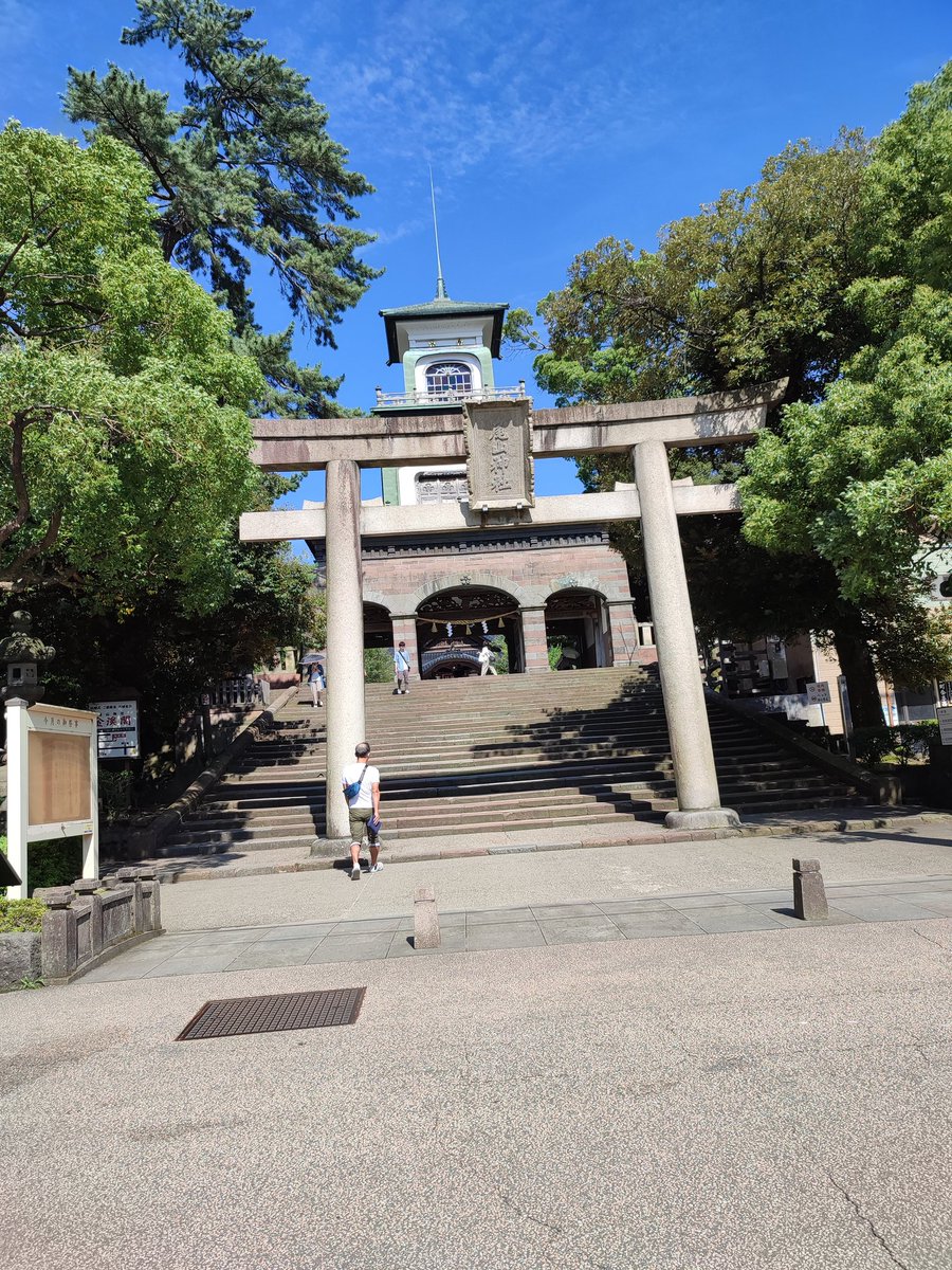 金沢旅行！
近江町市場や金沢城、ひがし茶屋街とか散策した！
日中歩きっぱなしでめっちゃ日焼けしたけど楽しかった〜