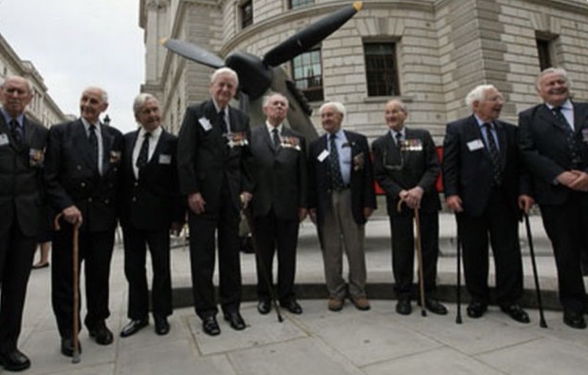 pettore's tweet image. The FEW.
Let us give them the recognition and thanks they deserve.
alliedairforceresearch.com/post/battle-of…