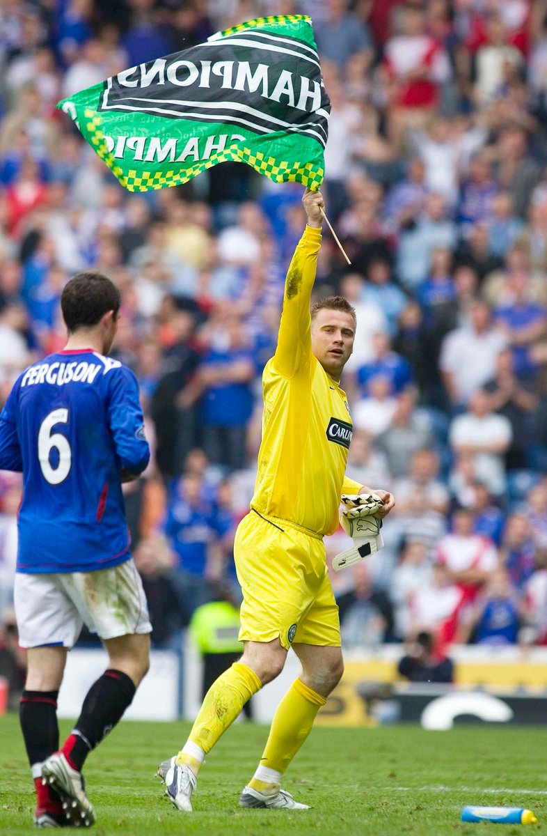 RT @Stephen4_2: The day Boruc ran round Ibrox with a Celtic flag. https://t.co/gwVcQ6sltr