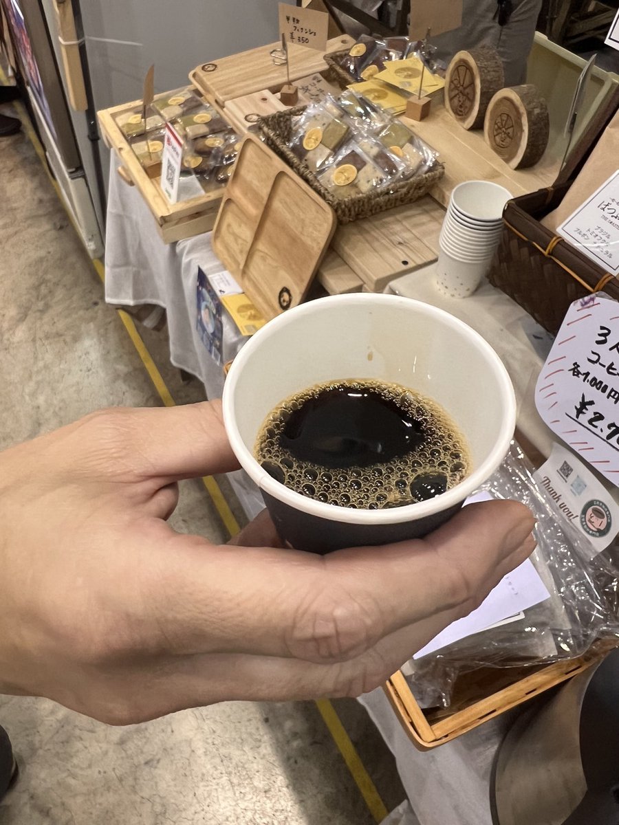 フェス会場ではブースNo.181帰ってきた栃木おやまオフィスカフェ＆スナックブースさんにご協力いただき
試飲コーヒーもご用意しております☕
どんな味がお確かめ頂いてから
ご購入いただけますよ✨

#リベ大フェス2023 
#栃木おやまオフィス