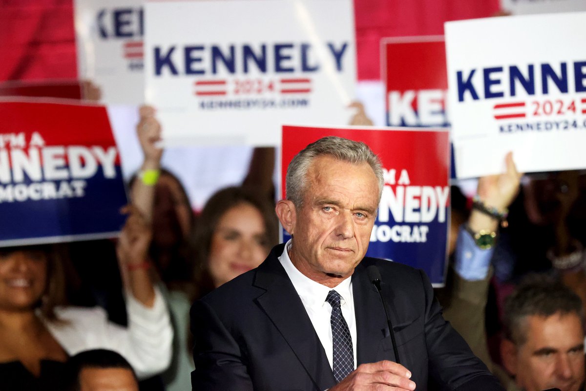 JimFergusonUK's tweet photo. Explosive: Presidential Candidate RFK jr. suggests that Covid19 may be a bio-weapon that disproportionately attacked certain races.

Bio-Labs in Ukraine collecting Russian DNA for Bio-Weapons-the reason why Russia attacked!!
Was the #mRNA Vaccine part of this Bio engineered program? @GenFlynn @ABridgen 

According to Andrew Bridgen MP the British Security services were warned not to take the vaccine as early as August 2019 long before the pandemic occurred in March 2020. @WarClandestine @RobertKennedyJr @TuckerCarlson @ggreenwald #WEF2030Agenda 

https://t.co/9KqgH5O5Wb