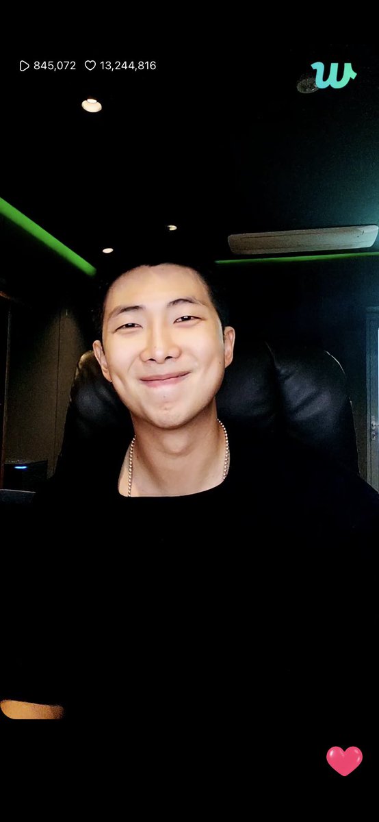 YoongisFineAf's tweet photo. 💜💜💜💜
#NAMJOON @BTS_twt https://t.co/yPYJtBr6Ve