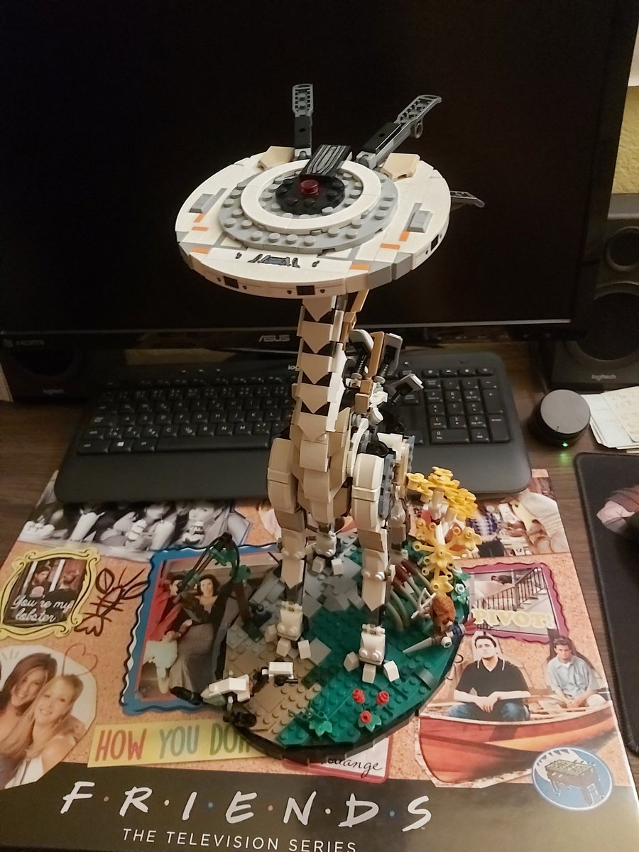 atikin01's tweet photo. The #Tallneck is ready 🤟
Such a fun activity 💙 I had a blast with it throughout the evening. Started on my birthday and finished a week later. Guess it needs a showcase now 😃#birthdaygift #HorizonForbiddenWest #LEGO #legobuild #Aloy @Guerrilla @LEGO_Group @PlayStation https://t.co/LidlWsRyJ8