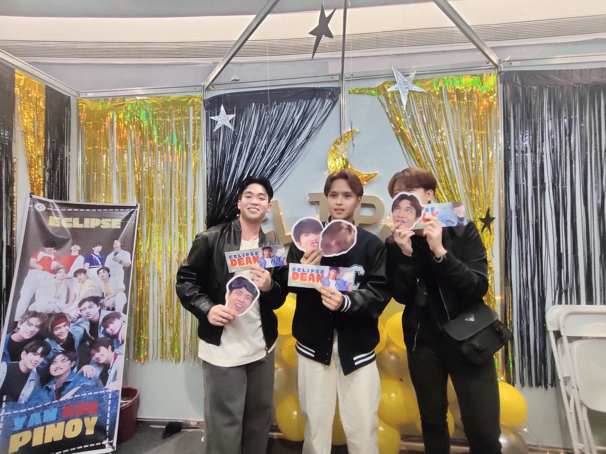 coleensnaps's tweet photo. My TC boys at the MOONLIGHTS Booth 🥺🖤 huhu love you three! @topclass_timo @topclass_kenzo @ch_im06 🫶🏻

ECLIPSE AT PPOPCON MANILA 2023 
#ECLIPSExMOONLIGHTS
#EclipsePH @eclipsemusicph https://t.co/1qZJSyLAVT