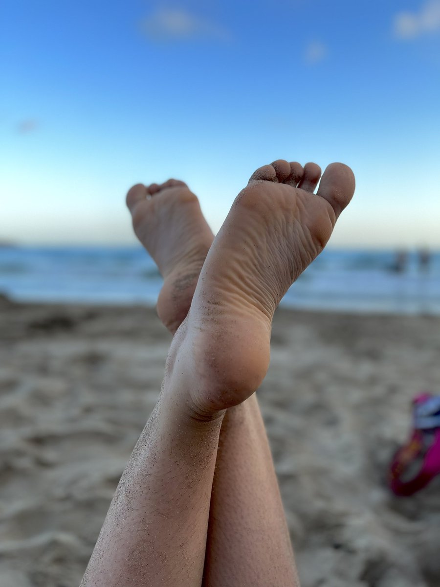 cuclusfeet's tweet photo. #NewProfilePic 

I prepared a special pack that will be only avalible for today!🫶🏼😍 

DM (only serious people)

#feet #feet_lover #feet_pic #feetcontent #feetseller https://t.co/ilQezOqOTc