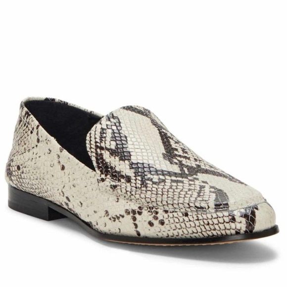 So good I had to share! Check out all the items I'm loving on <a href="/Poshmarkapp/">Poshmark</a> #poshmark #fashion #style #shopmycloset #francescascollections #thelimited #vincecamuto: posh.mk/7MQ6IRHEtBb