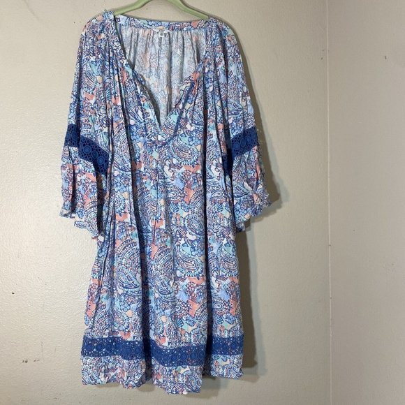 TSimm1971's tweet photo. So good I had to share! Check out all the items I'm loving on @Poshmarkapp #poshmark #fashion #style #shopmycloset #torrid #crownivy #threadsupply: https://t.co/gNxEkjeAJa https://t.co/TEsRpz9hRi