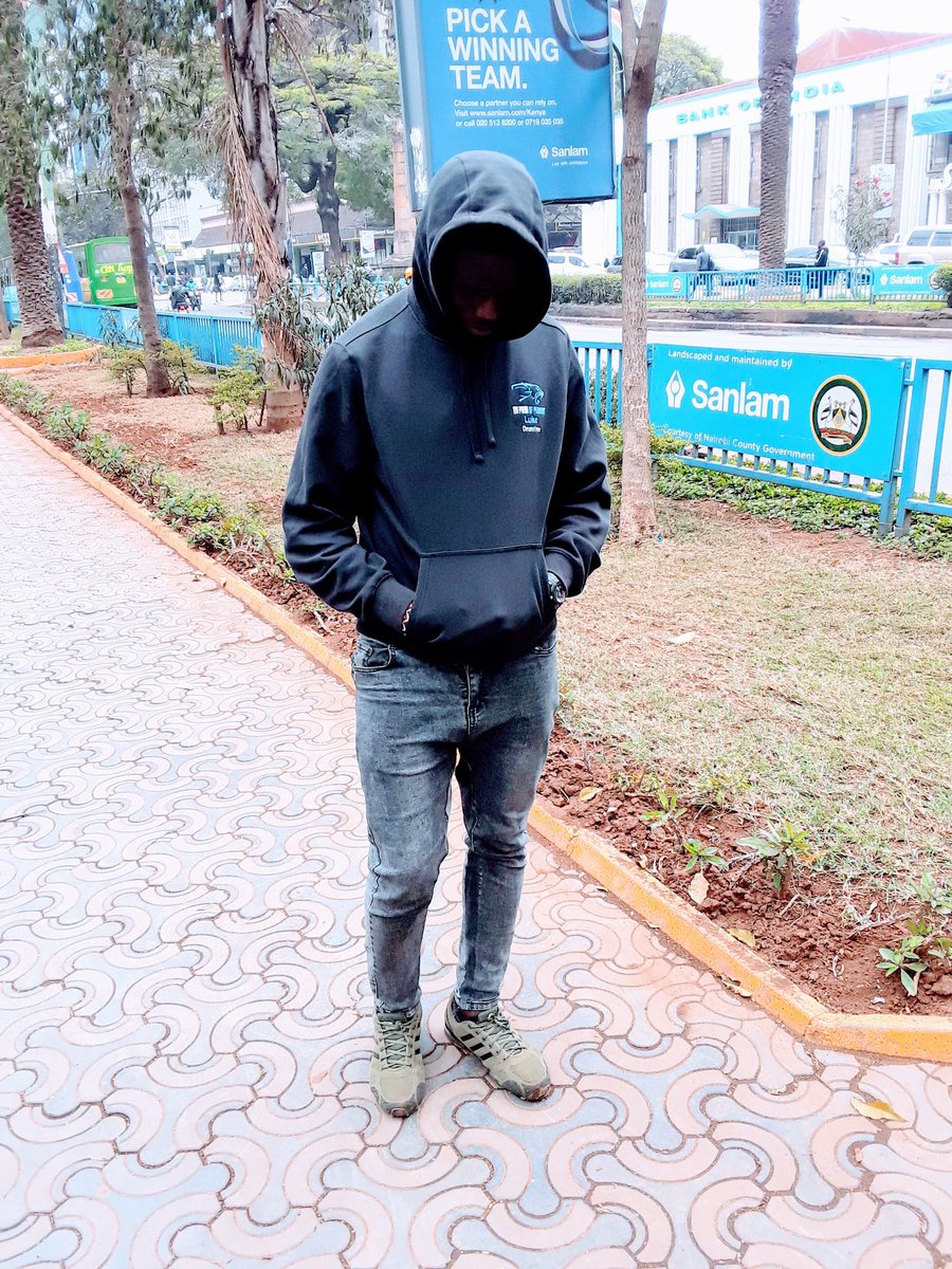 Stress ni baridi tuh 🤦‍♂️Si tufinye hapa Tuh dance kidogo 👉👉👉💥💯  DJ FEMMY KENYA  Banger Afrobeat  2023
hearthis.at/dennis-deno-x9…