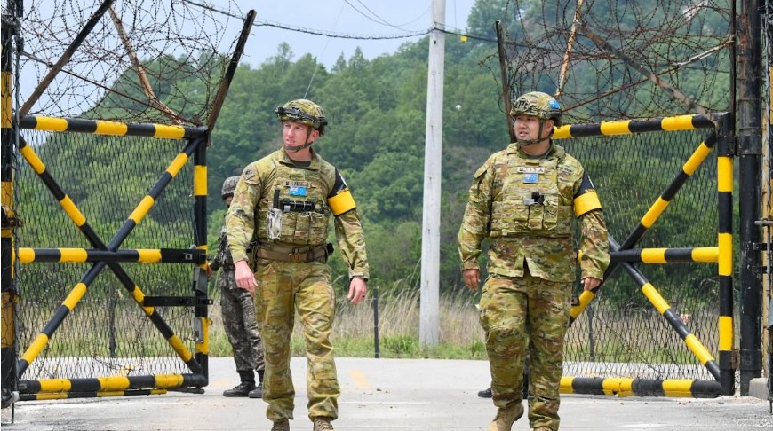 UN_Command's tweet photo. #Countdownto70 D-12 Since 2019, #Australia has executed the “Op Linesmen” mission in the #DMZ. This team oversees and facilitates demining & #RemainsRecovery efforts, which helps bring closure to families of the fallen. @DefenceAust @HQJOC @AusAmbROK #UnderOneFlag #YourADF https://t.co/52njRt6AyN
