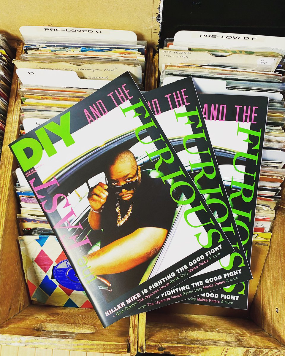 The latest issue of DIY is now instore, featuring Killer Mike on the cover, as always it’s FREE! 

#diymagazine @diymagazine #killermike #rtj #runthejewels #recordshop https://t.co/x86wWsikyg