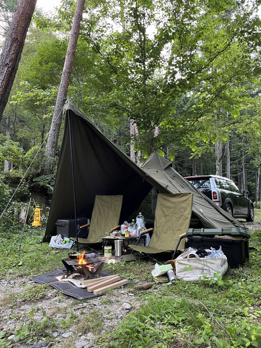 fxxckin1's tweet photo. 新幕デビュー⛺️
デュオでも全然ヨユー😁
前幕も同時購入したけど諸事情により出遅れたんで今日は断念しました😅
ええ買い物したわ😊
#waq
#alphatcdx
#キャメキャン
#デュオキャン
#今日はぼっちではない
#安定の夜勤明けキャンプ
#キャメクーパー
#R55
#クラブマン https://t.co/QmyiP1ap7P