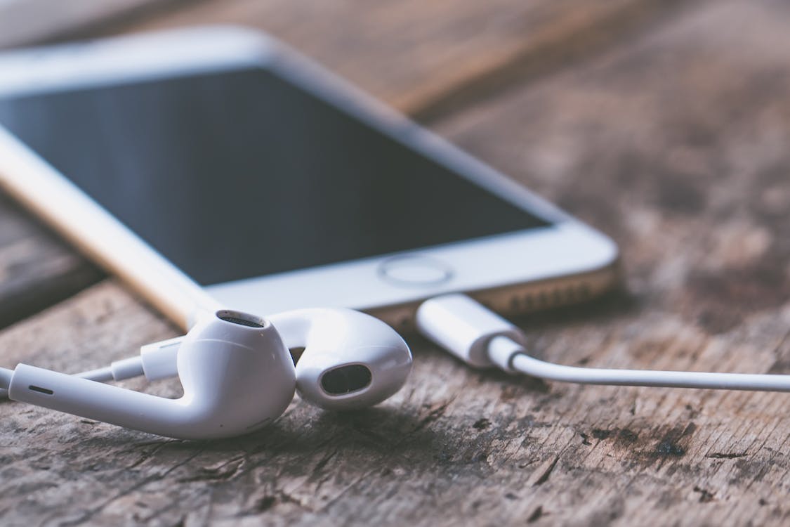 Constant Reader: "Nice Listens" - mailchi.mp/7bda9c065def/a…