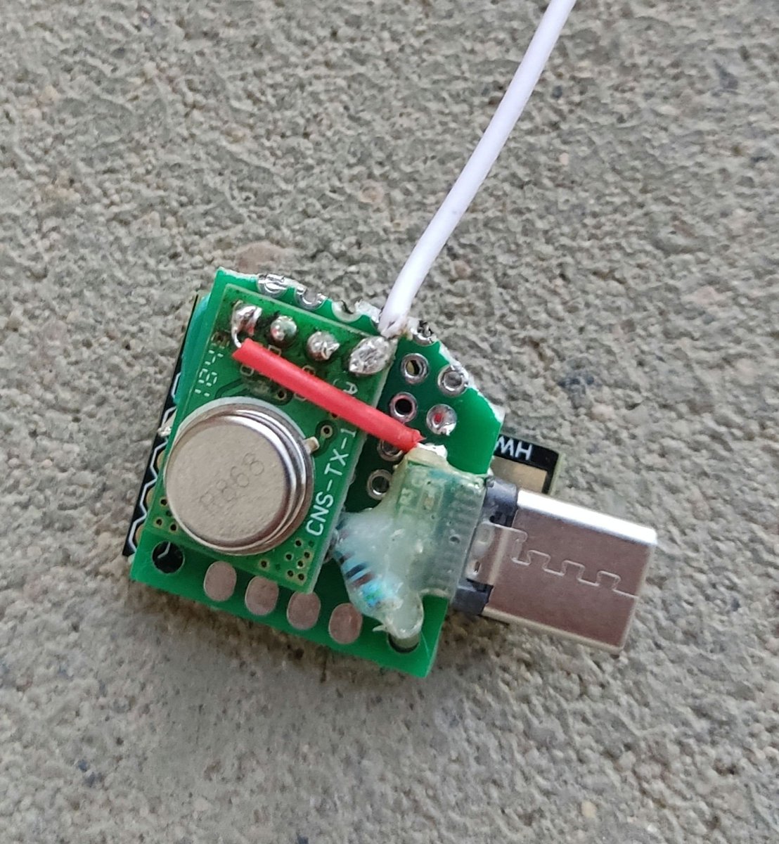 giammaiot2's tweet photo. Horman-Garage-Opener---868.3Mhz by Jbrimbelibap

https://t.co/afhFiz4Scl

This allows you to open your Horman garage. You need a modified 868mhz rf module &amp; a cheap RTL-SDR to decode your garage code...

#SoftwareDefinedRAdio #SDR 
#GarageOpener #RollingCode
#868Mhz #ISMBand https://t.co/cqmbEQjC5f