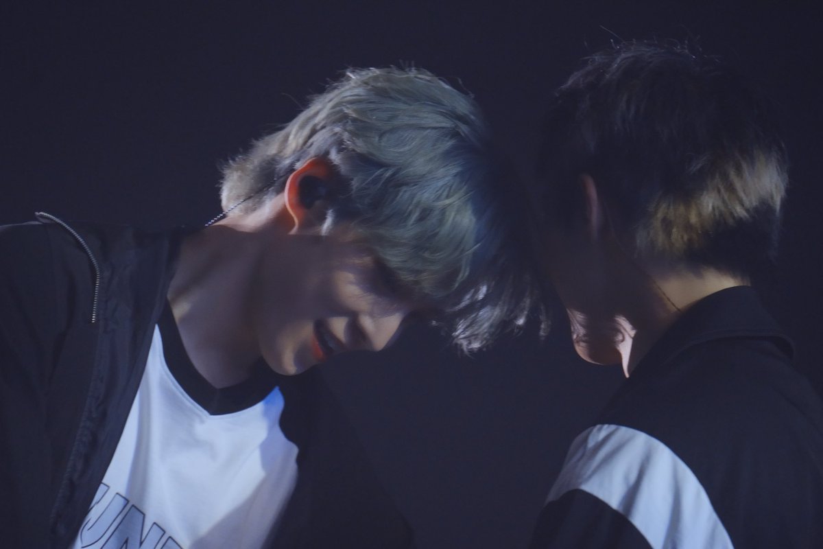 cyt_doge's tweet photo. 230715 MINGI &amp; YUNHO
ATEEZ BREAK THE WALL IN HK

kiyo～🥲

#ATEEZ #에이티즈 #MINGI #송민기 #민기 #윤호 #YUNHO #Break_The_Wall https://t.co/53hGmKrLbD