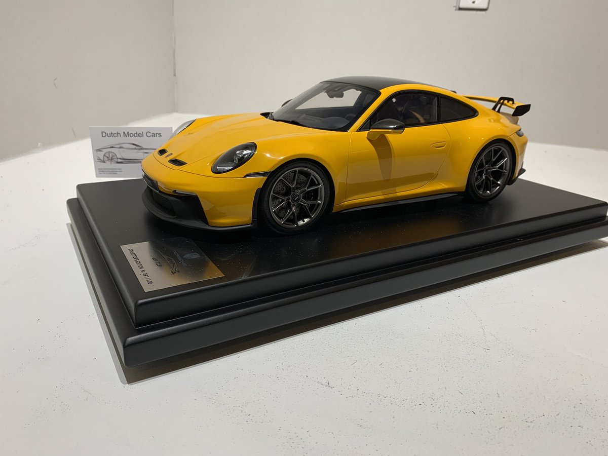 DutchModelCars tweet picture