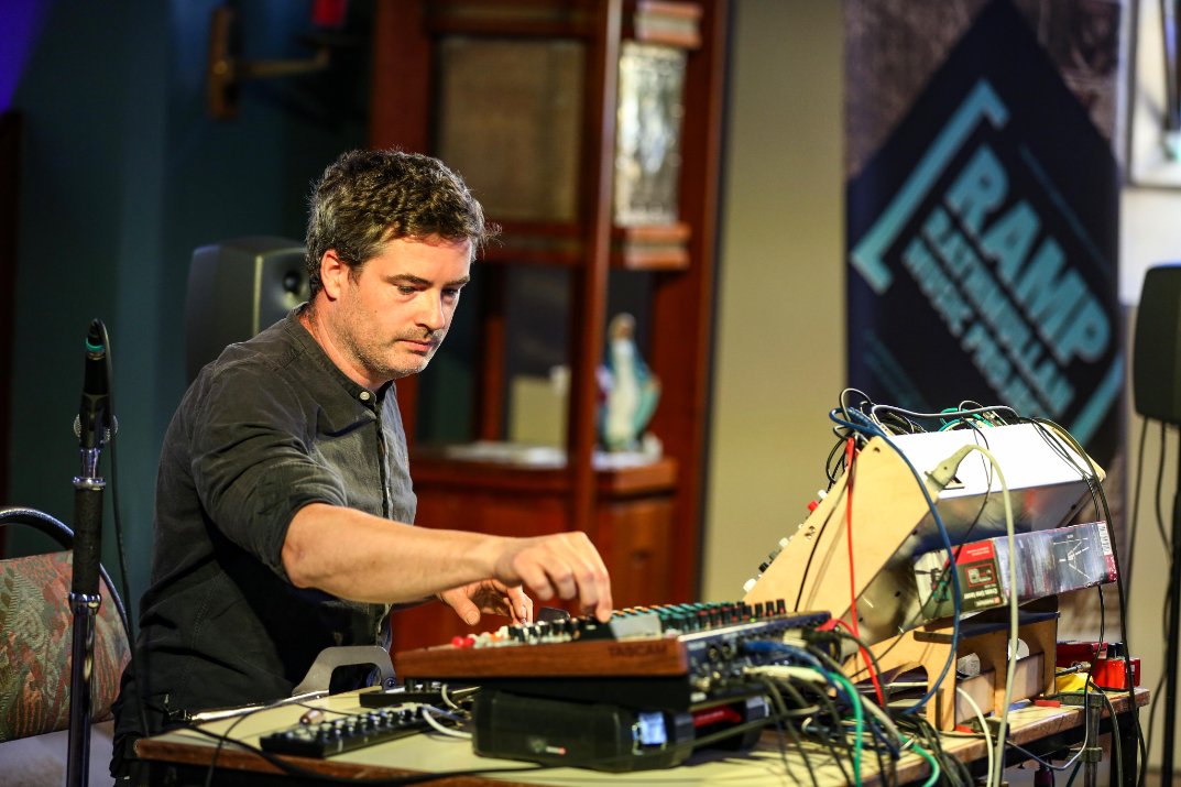 NoLightsProject's tweet image. Ed Devane with children from St. Joseph's School, Rathmullan, at RAMP 2023