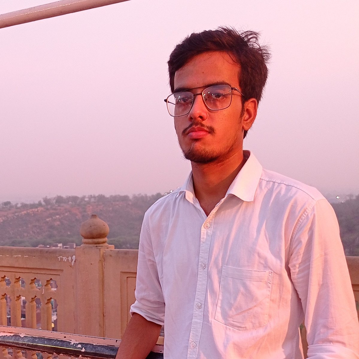 prabal2022's tweet photo. #NewProfilePic #Indian https://t.co/c9s9FddeXt