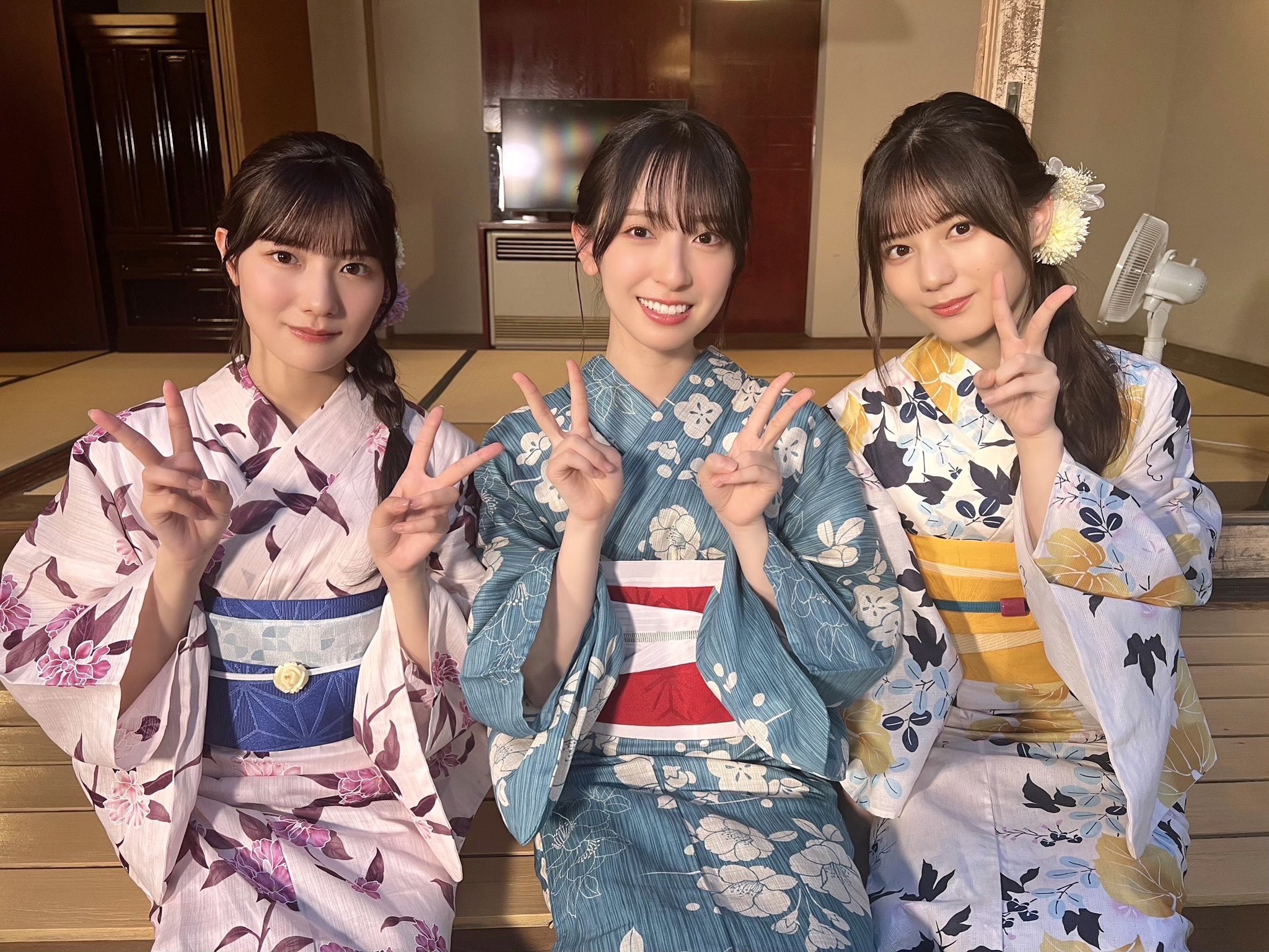 夏フェス オレンジ衣装 浴衣 小坂菜緒 コンプ 日向坂46 写真 【匿名配送】 日向坂46 生写真 2022年 浴衣 小坂菜緒 3種 コンプ - メルカリ