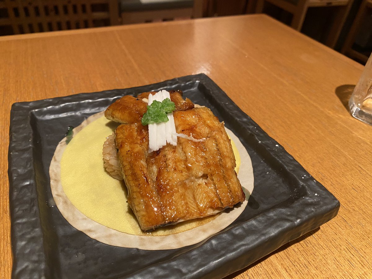 BintianS's tweet photo. 早めの土用の丑の日や https://t.co/3M7EHHhQll