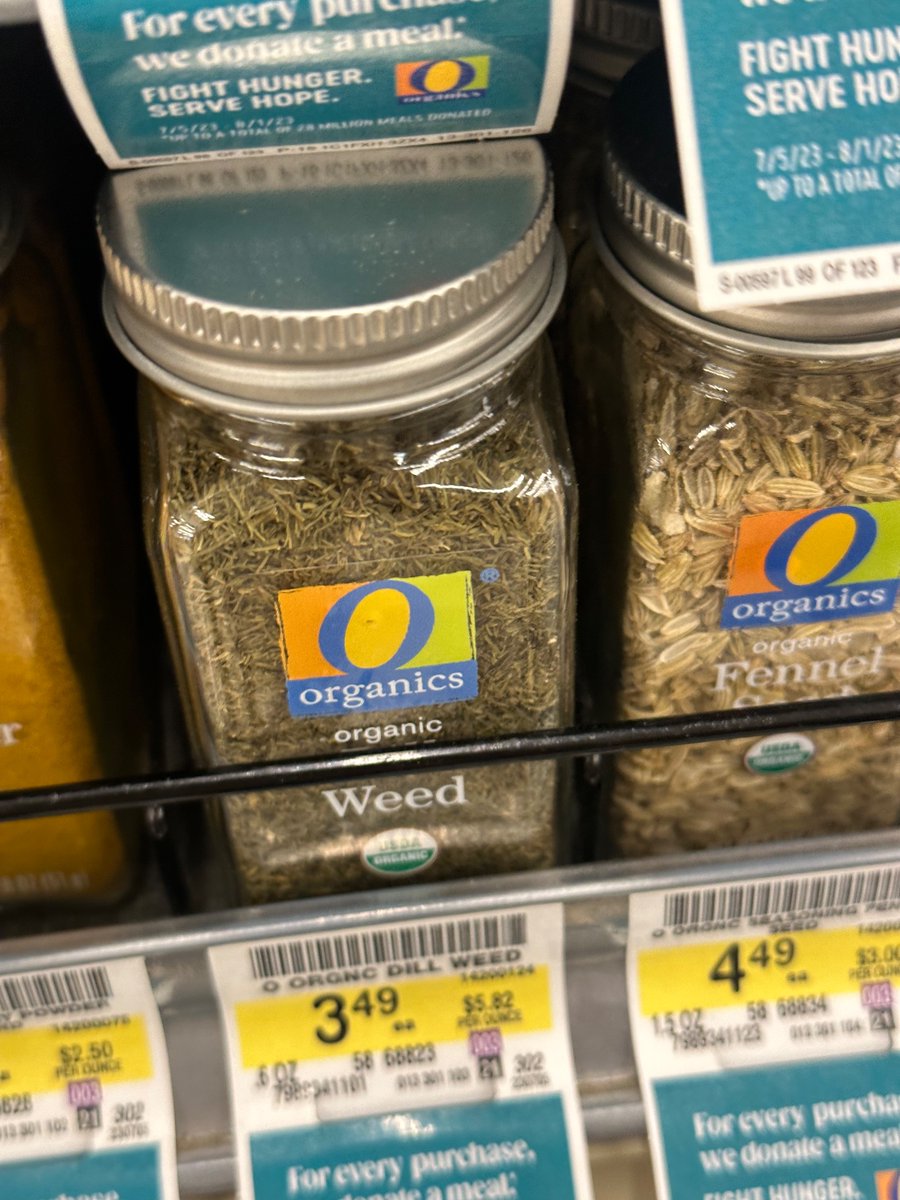 f_sitko's tweet photo. Extraordinary find at Albertsons today https://t.co/KjuCDVAwQA