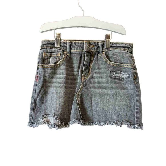 8fun_com's tweet photo. So good I had to share! Check out all the items I'm loving on @Poshmarkapp #poshmark #fashion #style #shopmycloset #luckybrand: https://t.co/kxDpN1G0RB https://t.co/o9Pkvyz7Au