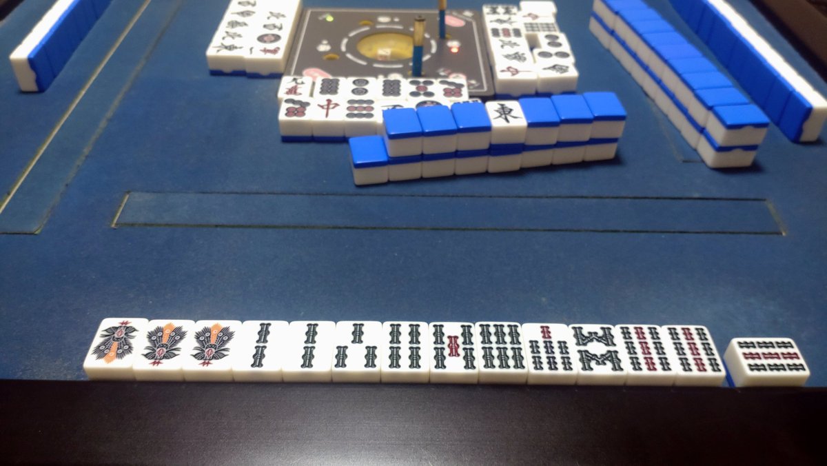 tami_rako's tweet photo. 本日は初対面の人の家で麻雀３人打ち🀄
九蓮宝燈
大三元
親の国士無双
小三元
と大暴れをし、見事大トップ!!
12時30分〜18時30分の６時間で出た役満は３回で全部自分😂
いやぁ楽しかった!! https://t.co/BcB6dcMCvR