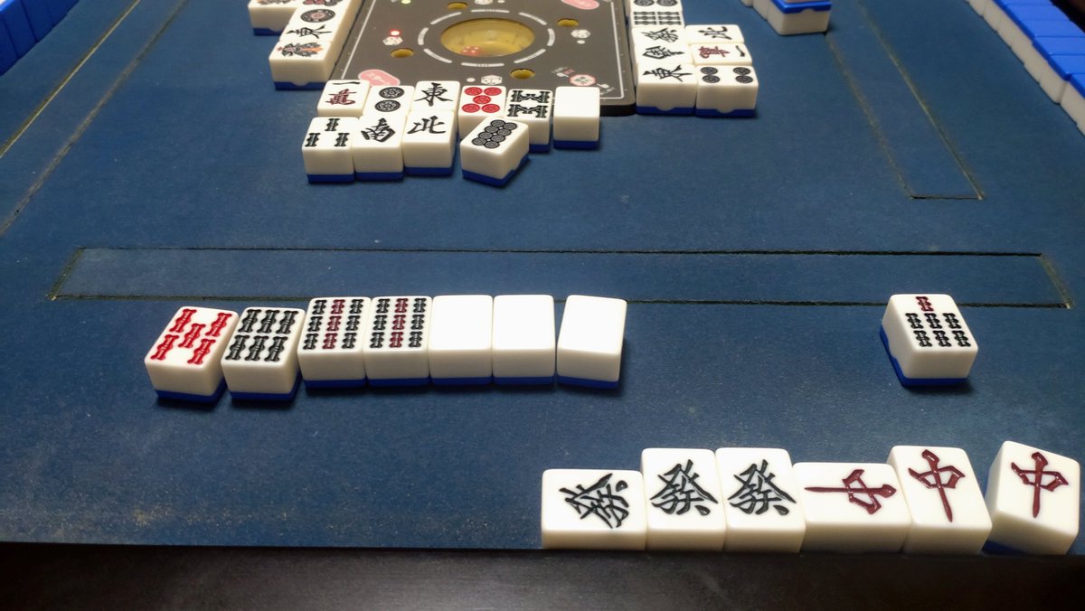 tami_rako's tweet photo. 本日は初対面の人の家で麻雀３人打ち🀄
九蓮宝燈
大三元
親の国士無双
小三元
と大暴れをし、見事大トップ!!
12時30分〜18時30分の６時間で出た役満は３回で全部自分😂
いやぁ楽しかった!! https://t.co/BcB6dcMCvR