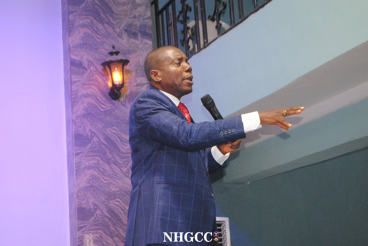 nhgccoshodi's tweet photo. COVENANT DAY OF CORONATION AND DOMINION
WHAT IS CORONATION?
*A ceremony at which a crown is formally put on the head of a new king or queen.
#SundayService
#TheWordOfGod
#MonthofJuly
#monthofperfection
#enthronementservice
#bishopuchennaifejilika
#nhgcconline https://t.co/9JaseurckV