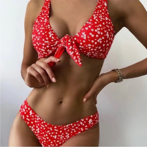 So good I had to share! Check out all the items I'm loving on <a href="/Poshmarkapp/">Poshmark</a> #poshmark #fashion #style #shopmycloset #shein: posh.mk/iCDzPU5ItBb