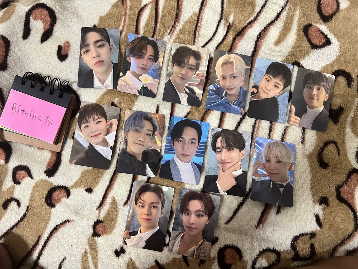 ꒰ wts | lfb | ph ꒱ #BitsinsBudols
  
seventeen dream tokyo dome

₱6500 set
can look for kahati but will only transact and ship with the host

𓂋 payo/3 days reservation 
𓂋 mod : sco/ggx/flash
𓂋 mop : GCASH
𓂋 reply/dm to claim
𓂋 strictly sold as set